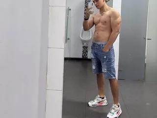 LUKEBULLGER — I want to teach you, the sweet, delicious. Hermoso who is having a muscular and strong man at your feet being the most sensual and erotic and pleased your fantasies and tastes enjoy me I am delicious everything for you