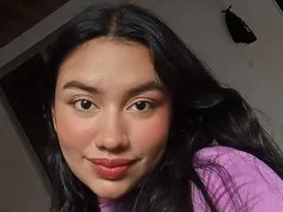 SaraBlusGB — Group on Streamate