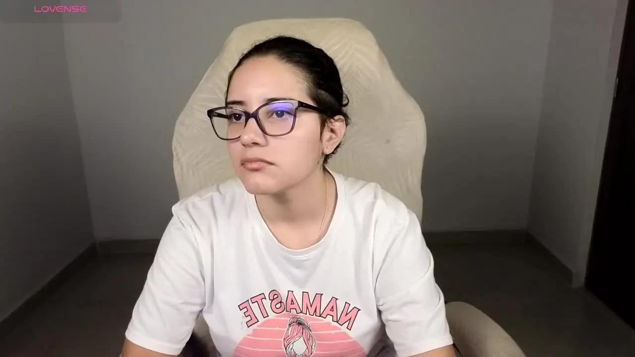 Blue_Moon — Freechat on Streamray
