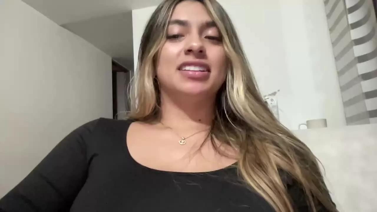 ElahRey — Freechat on Streamray