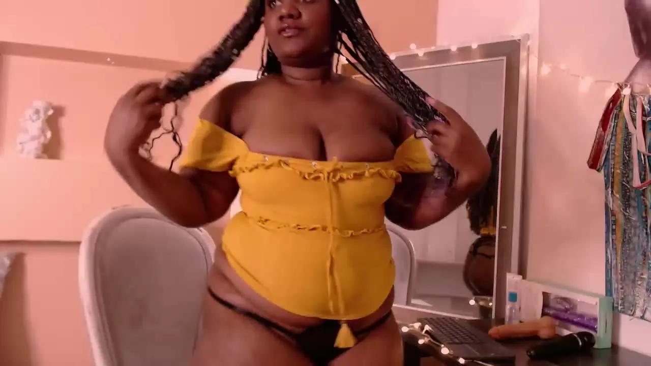 IzzaBrown on Streamray