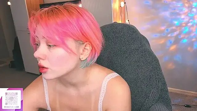 __KawaiiYuki__ on StripChat 