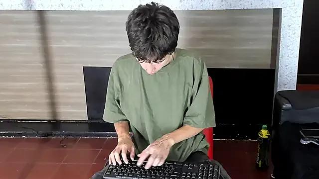 Cute _DantFox_ wants you to fuck his body now _DantFox_ from StripChat