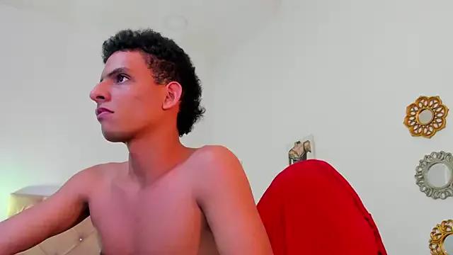 Bicurious hotness: _Tarekk_ gets uncovered while caressing her bush online _Tarekk_ from StripChat