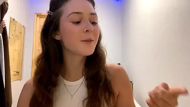 Freechat Adel_strongwoman on StripChat