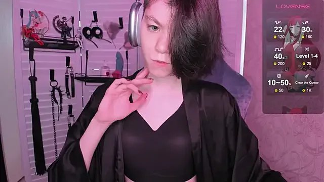 Freechat aestheticbeing on StripChat