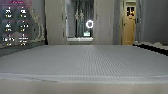c2c with StripChat's Ailinaioki in her live production for fascinating sensations Ailinaioki from StripChat