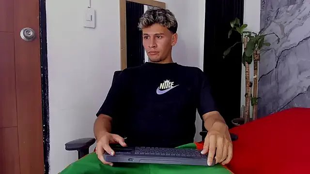 Alan-Smith1 on StripChat 