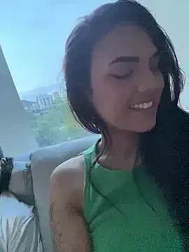 Alice_surprise — NAKEDHARD SQUIRT TO MOUTHPUBLIC