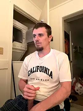 alwayshorny90 from StripChat