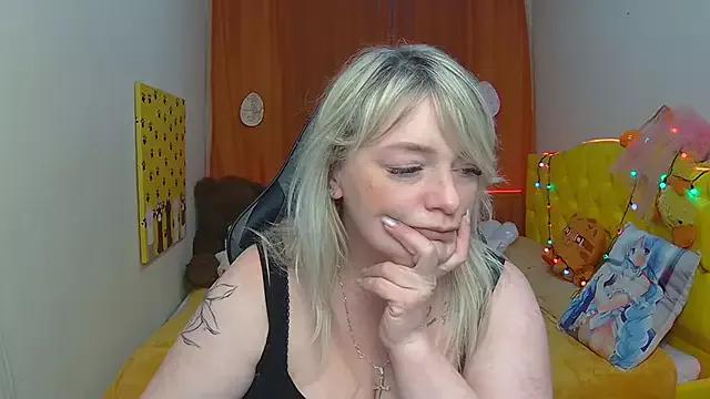 AmandaSkript on StripChat 