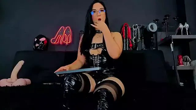 Freechat Amberstones on StripChat