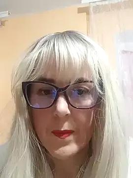 Amelialove42 from StripChat