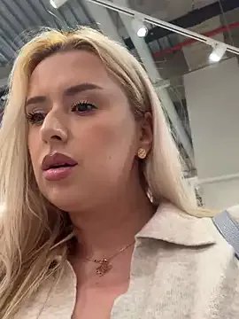 Freechat Aneri on StripChat