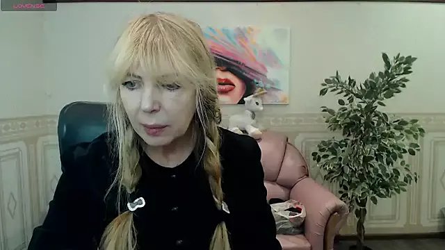 Anna_Diax on StripChat 