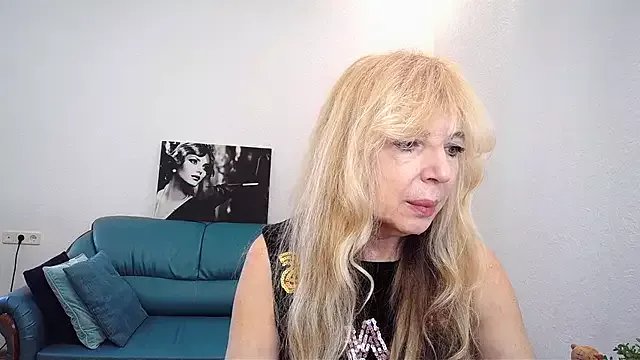 Anna_Diax on StripChat 