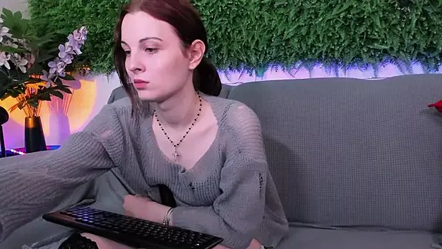 Freechat AprilAvery on StripChat