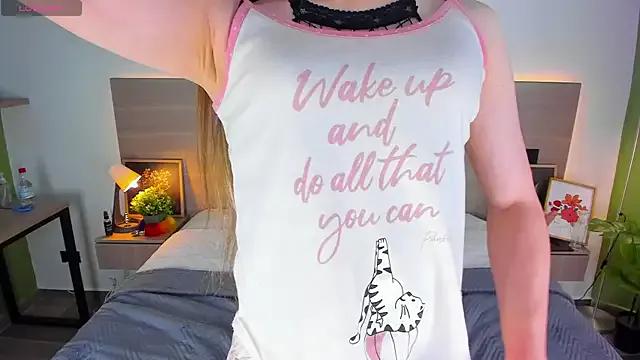 Freechat arielmishel on StripChat