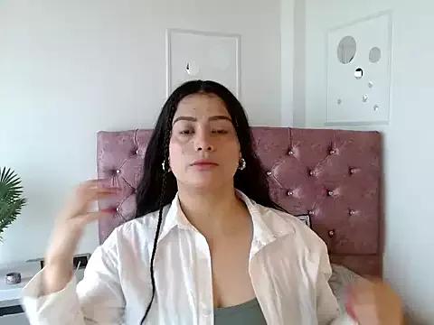 aura_starling on StripChat 