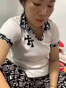 Baby-bigtits on StripChat 
