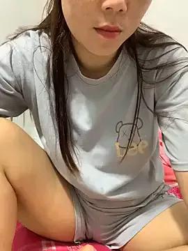 Baby-bigtits on StripChat 