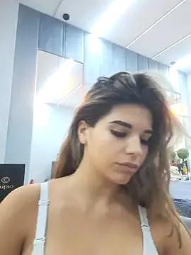 Bella_Posh from StripChat