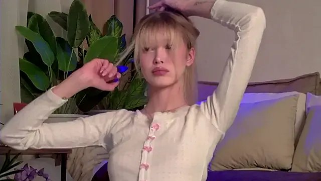 BellaSecrettt from StripChat