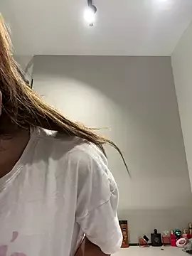 BelleSkye on StripChat 