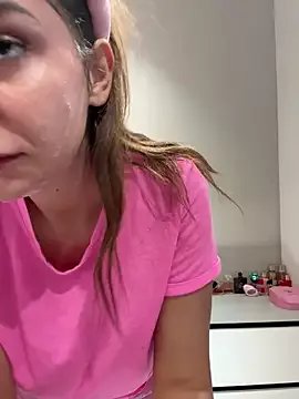 BelleSkye on StripChat 