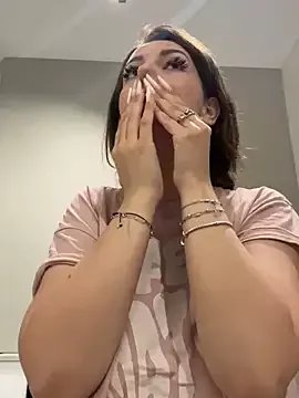 BelleSkye on StripChat 