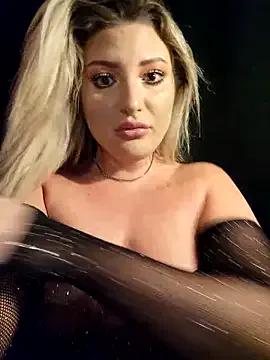 Fulfill your wildest desires with StripChat's seductive Blondie_Sasha Blondie_Sasha from StripChat