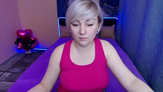 Bicurious wildness: BlondPearl gets butt-naked while rubbing her slit on webcam BlondPearl from StripChat