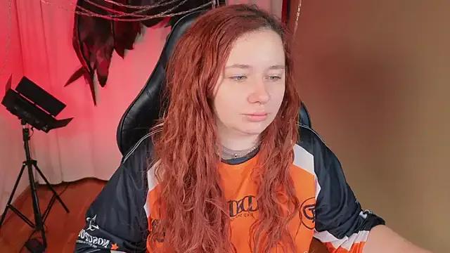 carolina_elf from StripChat