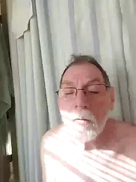 Freechat CDforU on StripChat