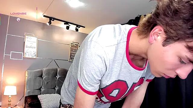 Christopher_77 — SHOW CUM