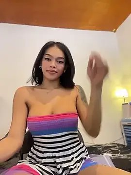 ClaryFrayx on StripChat