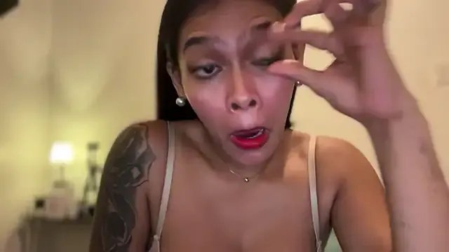 ClaryFrayx from StripChat