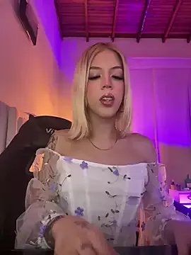 Freechat Courtney_gonet on StripChat