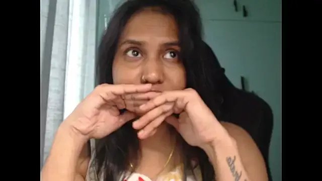 Freechat CuteRhea69 on StripChat