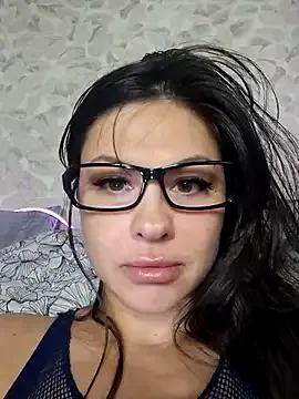 Curious CutieLeila uncovering and cumming with their favorite vibrators CutieLeila from StripChat