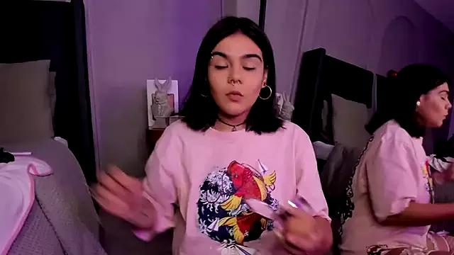 DakkotaBluee on StripChat 