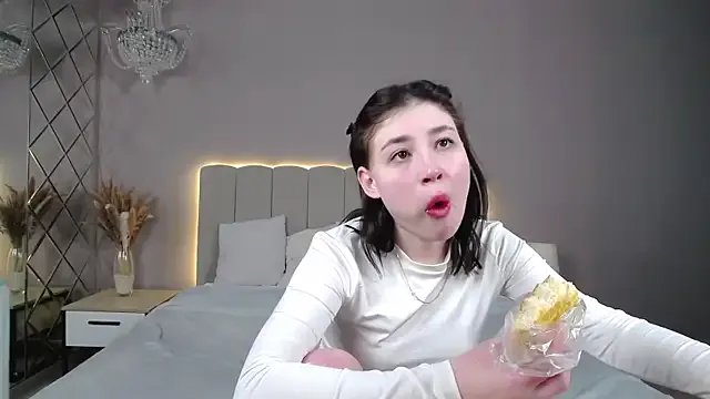 DianaMello from StripChat