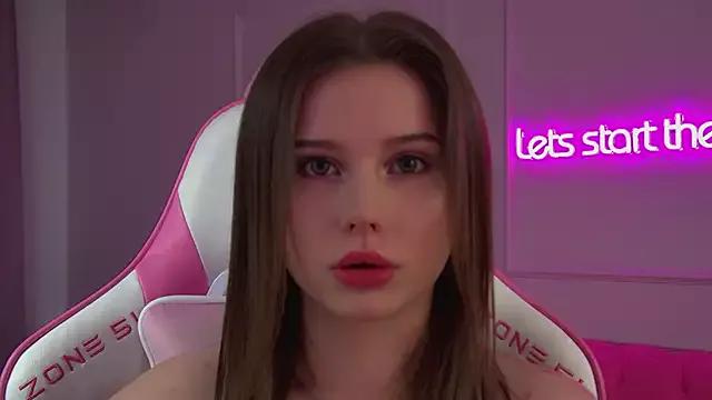 Freechat DianaVert on StripChat