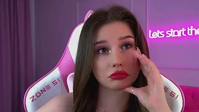 Freechat DianaVert on StripChat