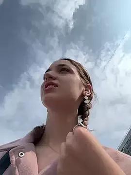 Freechat DollyTall on StripChat