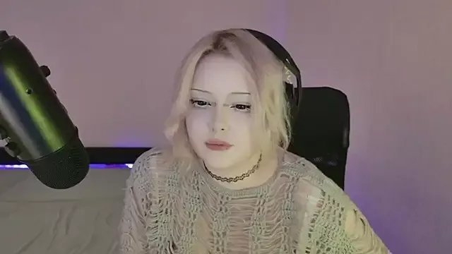 Freechat Electro_doll on StripChat