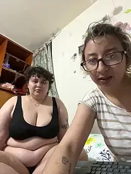 Kinky enjoyment with the natural Ellie_Raven from StripChat uncovering online Ellie_Raven from StripChat