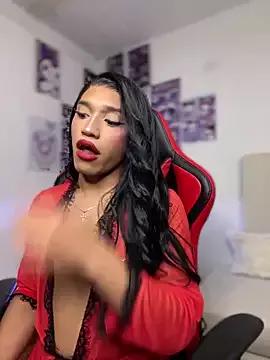 Emaa- on StripChat 