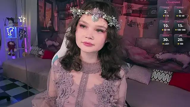 Bicurious hotness: EmilyChaves gets au naturel while touching her clitoris onwebcam EmilyChaves from StripChat