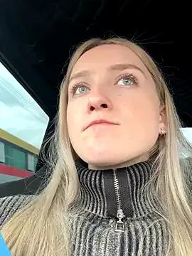 EmilyMood — remove top for 10 minutes